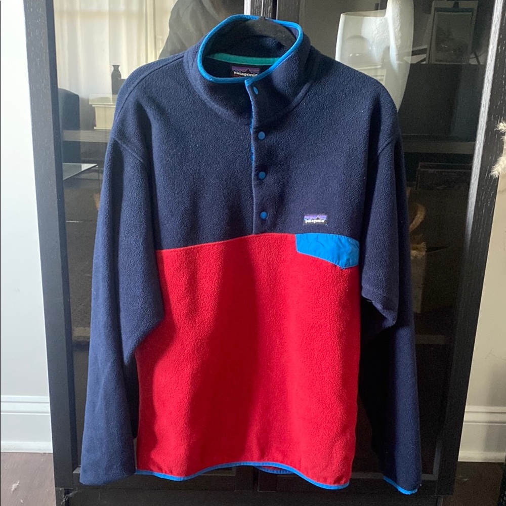 Patagonia Navy and Red Fleece Pullover